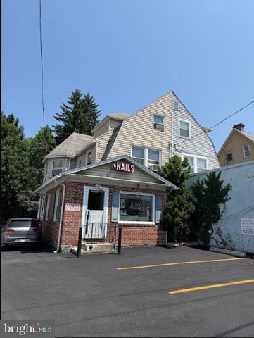 135 MONTGOMERY AVE, Bala Cynwyd, PA 19004