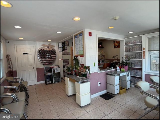 135 MONTGOMERY AVE, Bala Cynwyd, PA 19004