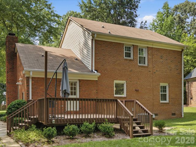 9732 Leeswood Lane, Matthews, NC 28105