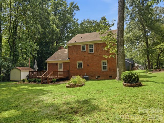 9732 Leeswood Lane, Matthews, NC 28105