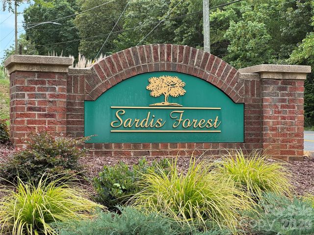 9732 Leeswood Lane, Matthews, NC 28105
