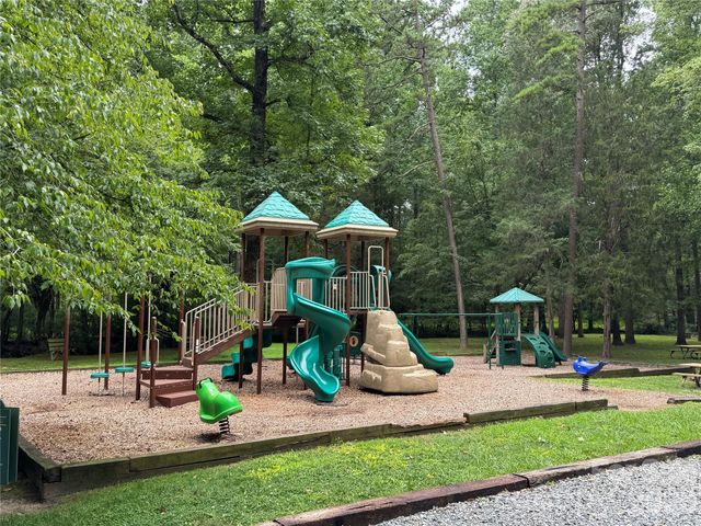 9732 Leeswood Lane, Matthews, NC 28105