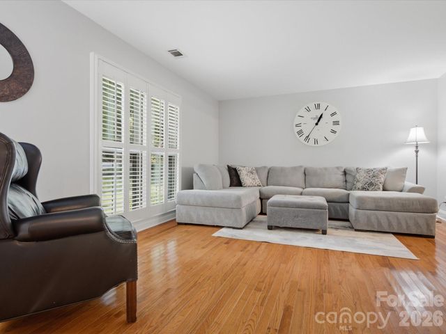 9732 Leeswood Lane, Matthews, NC 28105