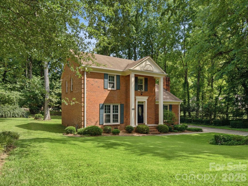 9732 Leeswood Lane, Matthews, NC 28105