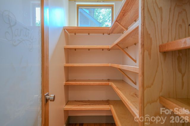 87 Deaver Street, Asheville, NC 28806