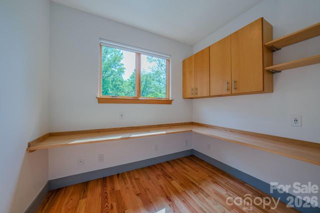 87 Deaver Street, Asheville, NC 28806