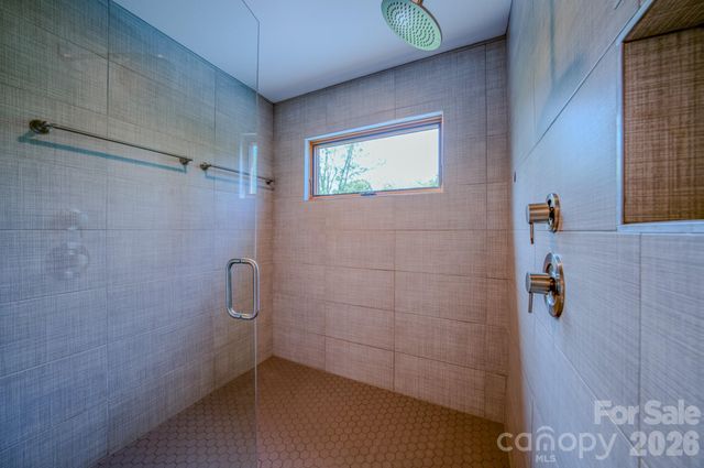 87 Deaver Street, Asheville, NC 28806