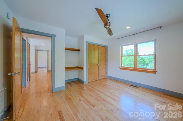 87 Deaver Street, Asheville, NC 28806