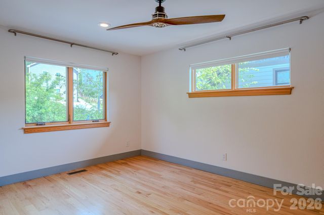 87 Deaver Street, Asheville, NC 28806