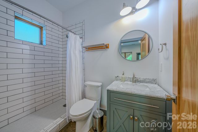87 Deaver Street, Asheville, NC 28806