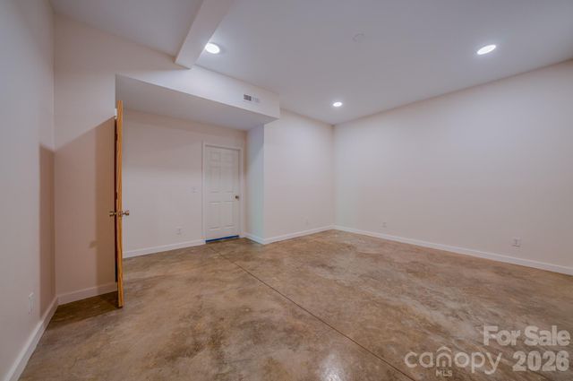 87 Deaver Street, Asheville, NC 28806