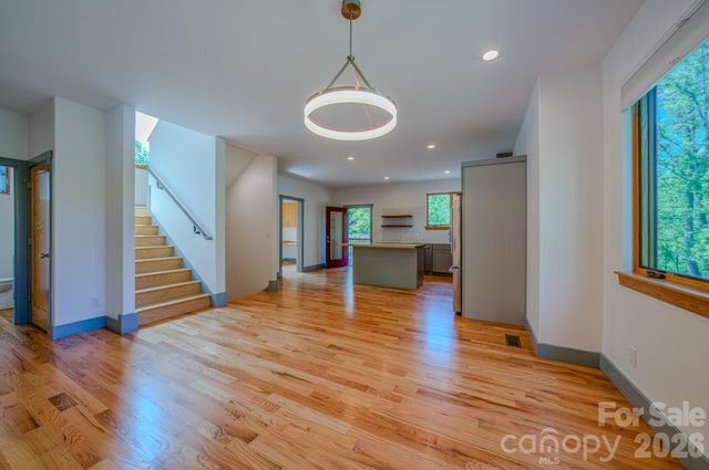 87 Deaver Street, Asheville, NC 28806