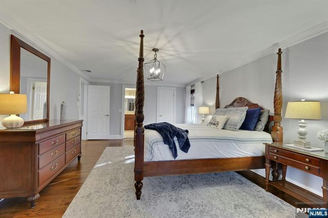 5 Greene Street, Mahwah, NJ 07430