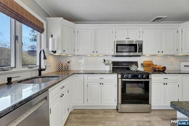 5 Greene Street, Mahwah, NJ 07430