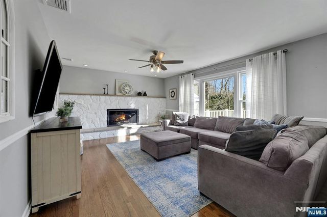 5 Greene Street, Mahwah, NJ 07430