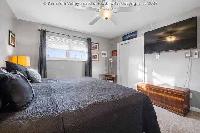 122 Cadle Drive, Cross Lanes, WV 25313