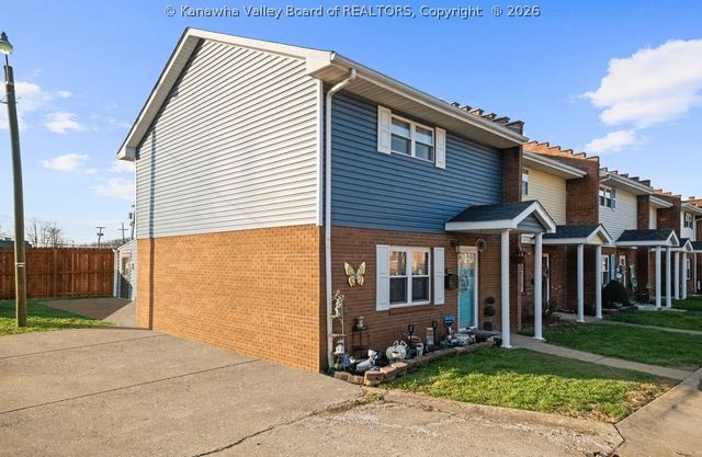 122 Cadle Drive, Cross Lanes, WV 25313