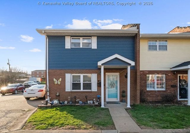 122 Cadle Drive, Cross Lanes, WV 25313