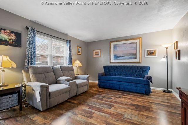 122 Cadle Drive, Cross Lanes, WV 25313