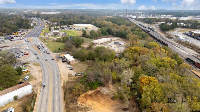 811 N Beckham Ave, Tyler, TX 75702