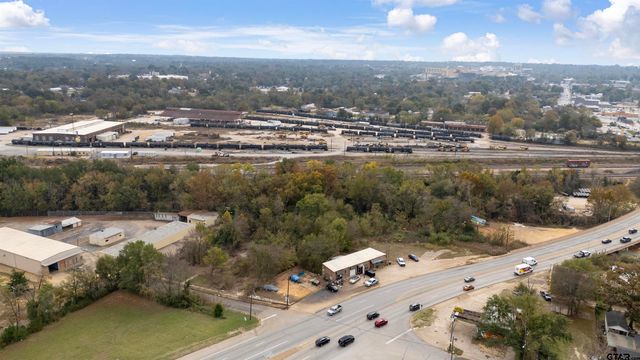 811 N Beckham Ave, Tyler, TX 75702