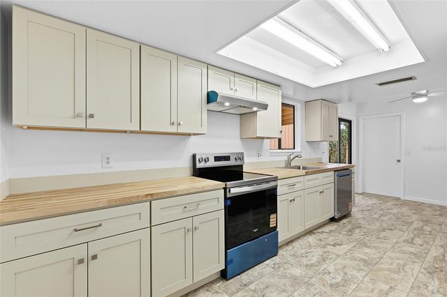 38 SNARESBROOK COURT, Ormond Beach, FL 32174