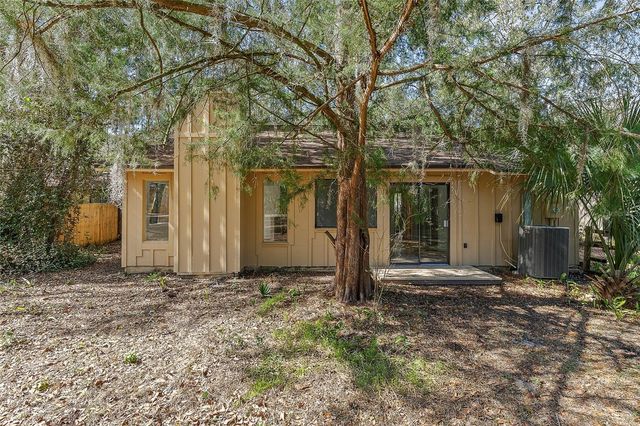 38 SNARESBROOK COURT, Ormond Beach, FL 32174