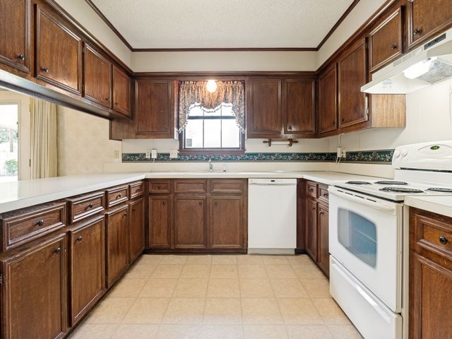 504 Lexington Drive, Corsicana, TX 75110