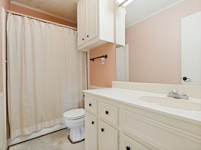 504 Lexington Drive, Corsicana, TX 75110