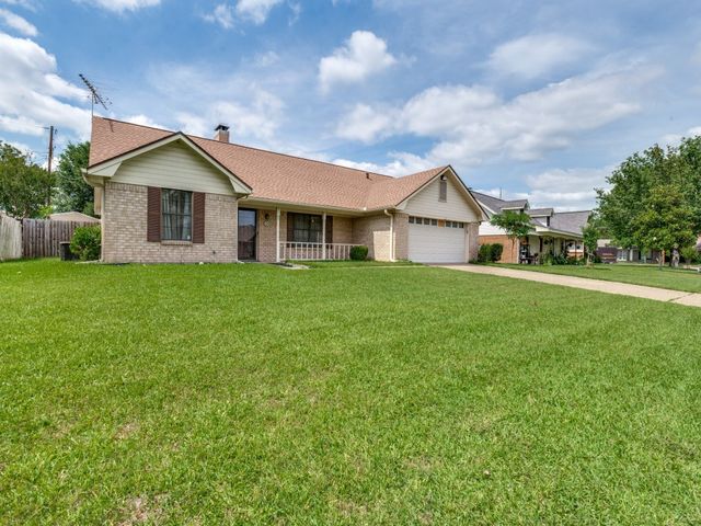 504 Lexington Drive, Corsicana, TX 75110