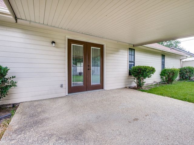 504 Lexington Drive, Corsicana, TX 75110