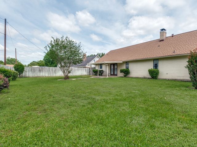504 Lexington Drive, Corsicana, TX 75110