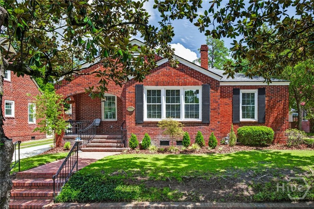 630 E 55th Street, Savannah, GA 31405