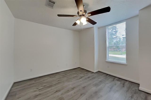1915 Creston Drive, Spring, TX 77386