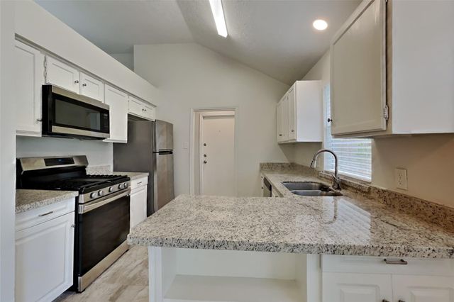 1915 Creston Drive, Spring, TX 77386