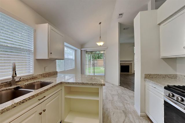 1915 Creston Drive, Spring, TX 77386