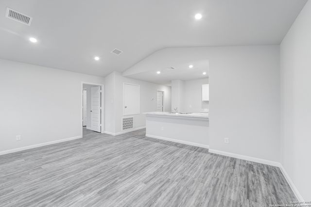 300 Mariposa Lane, Kenedy, TX 78119