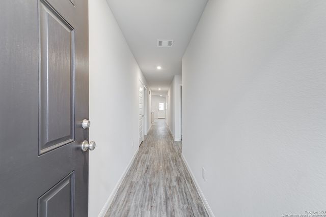 300 Mariposa Lane, Kenedy, TX 78119