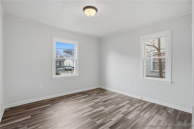 709 Crestview Court, Jeffersonville, IN 47130