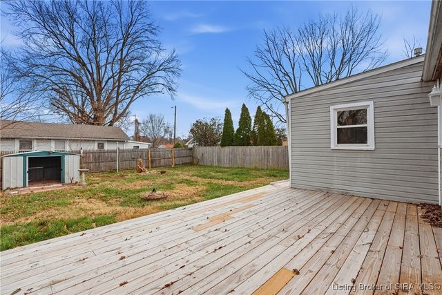 709 Crestview Court, Jeffersonville, IN 47130