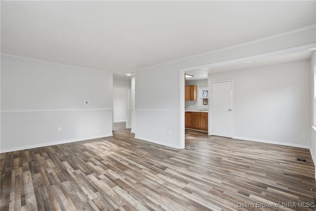 709 Crestview Court, Jeffersonville, IN 47130