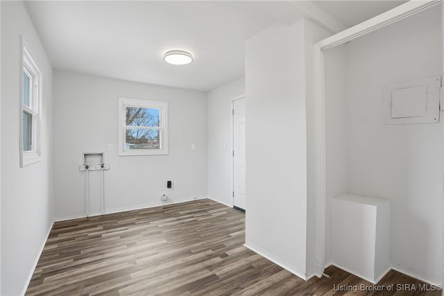 709 Crestview Court, Jeffersonville, IN 47130