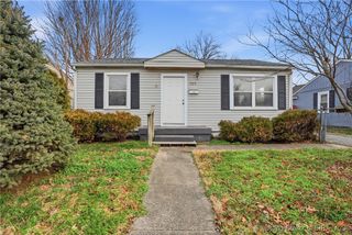 709 Crestview Court, Jeffersonville, IN 47130