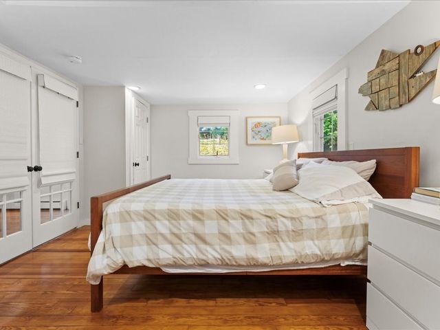 9 Priscilla Ave, Duxbury, MA 02332