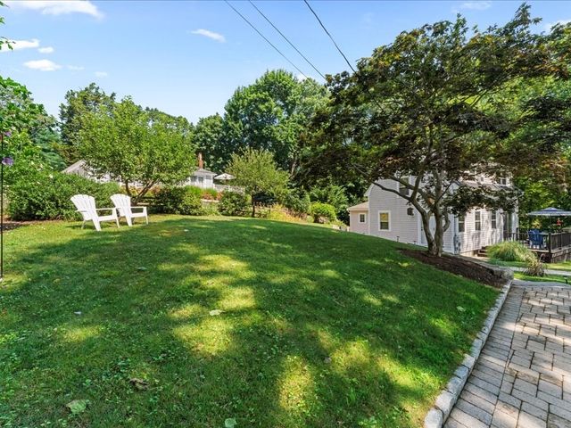 9 Priscilla Ave, Duxbury, MA 02332