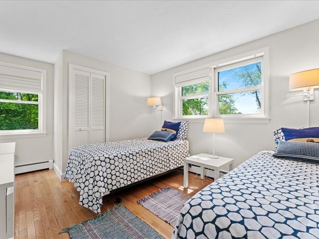 9 Priscilla Ave, Duxbury, MA 02332