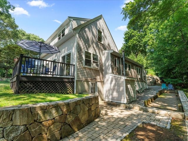 9 Priscilla Ave, Duxbury, MA 02332