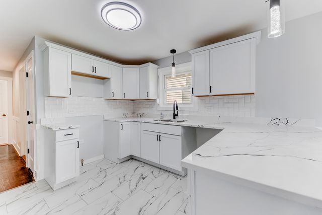 422 W 98th Place, Chicago, IL 60628