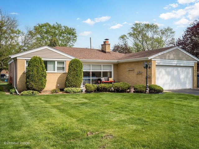 10917 S Keeler Avenue, Oak Lawn, IL 60453