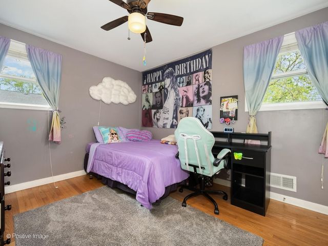 10917 S Keeler Avenue, Oak Lawn, IL 60453